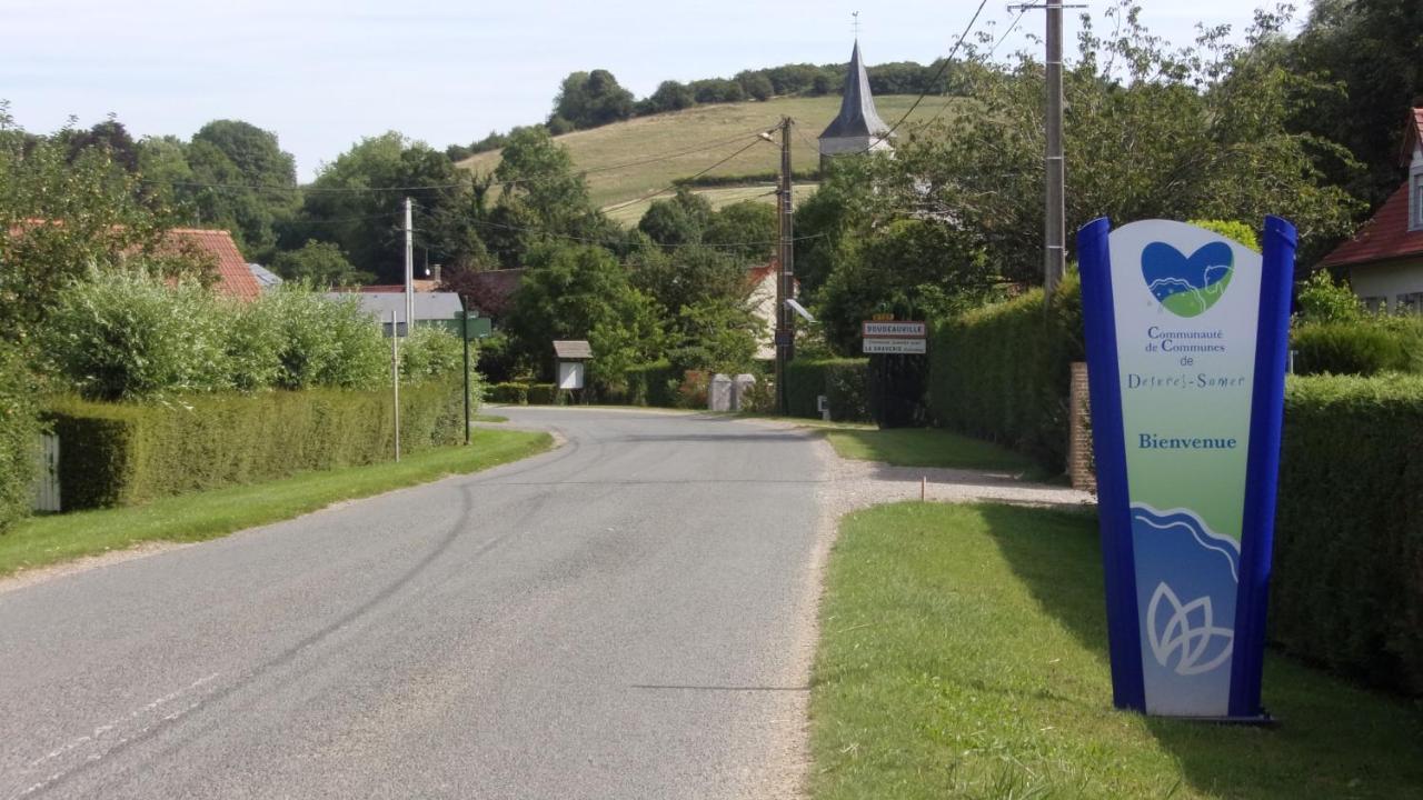 Gite De La Souche Avec Jacuzzi Doudeauville Exterior foto