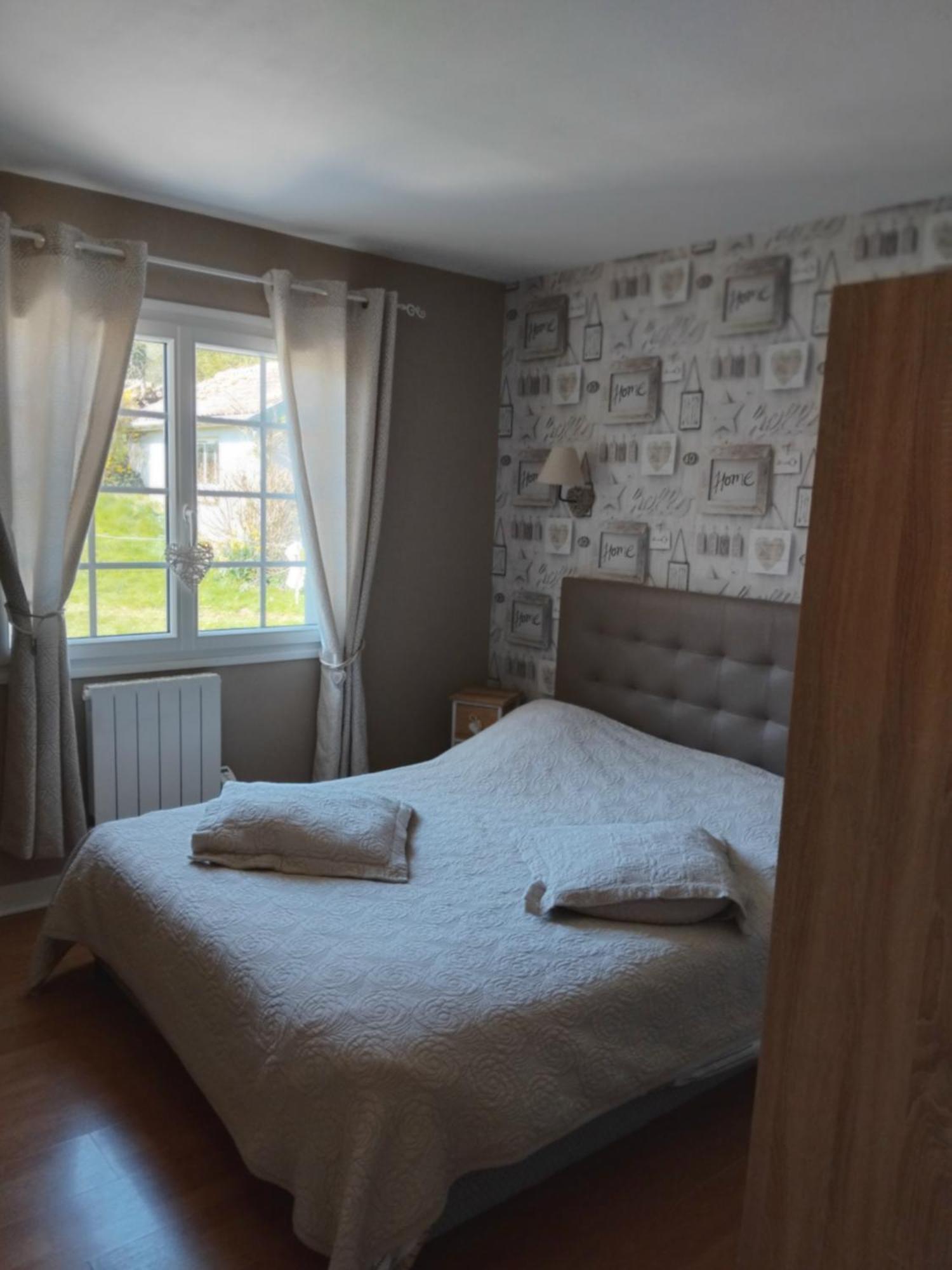 Gite De La Souche Avec Jacuzzi Doudeauville Exterior foto